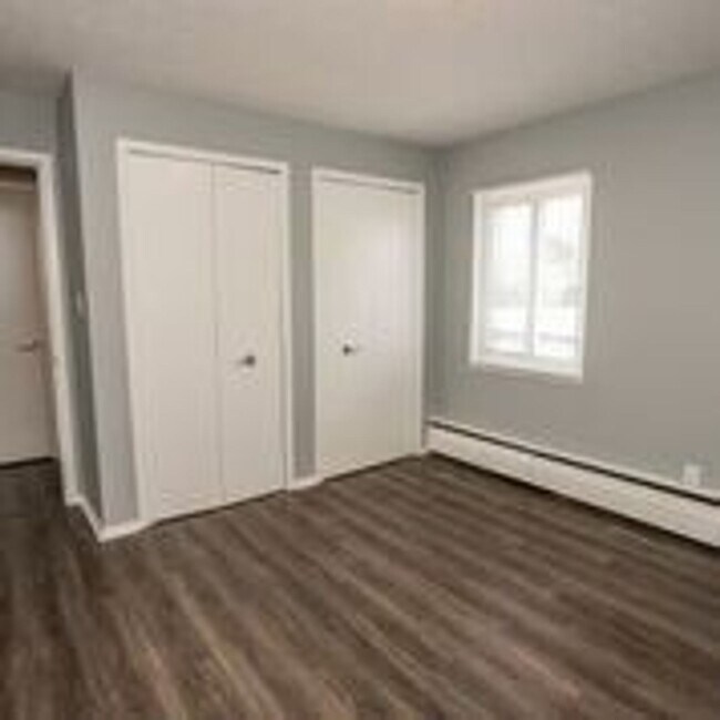 Building Photo - New 1 Bedroom Will Be Available Soon!