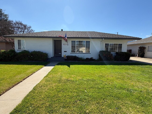 Building Photo - Charming Gilroy Home For Rent
