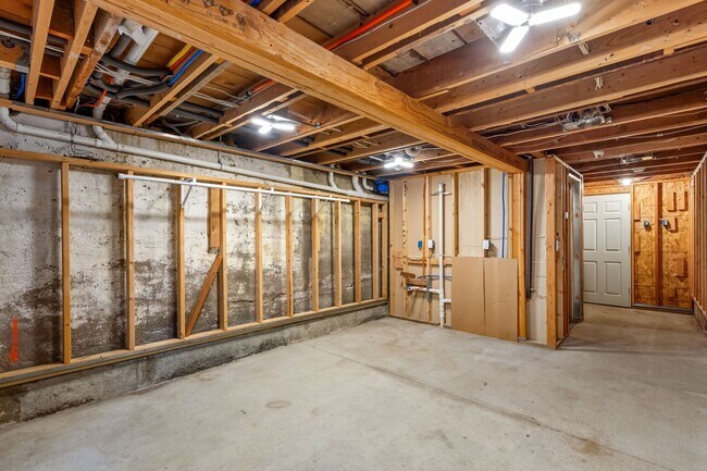 Building Photo - 1800 W Mulberry St