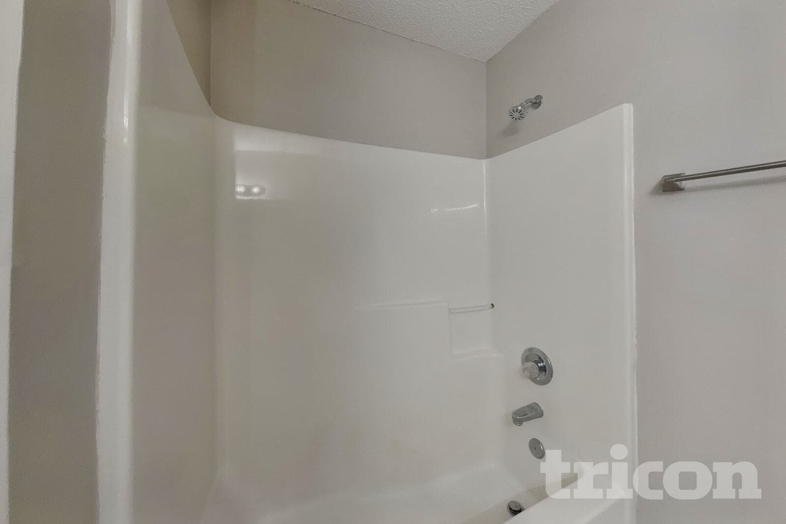 Building Photo - 5169 Parkerwood Dr