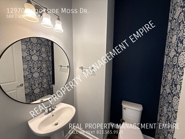 Building Photo - 12970 Brookside Moss Dr
