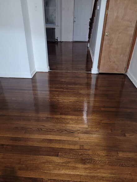 Diningroom - 76 Bedford St