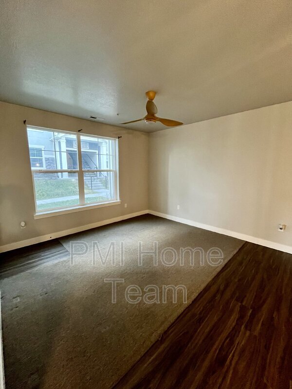 Building Photo - 14474 S Renner Ln