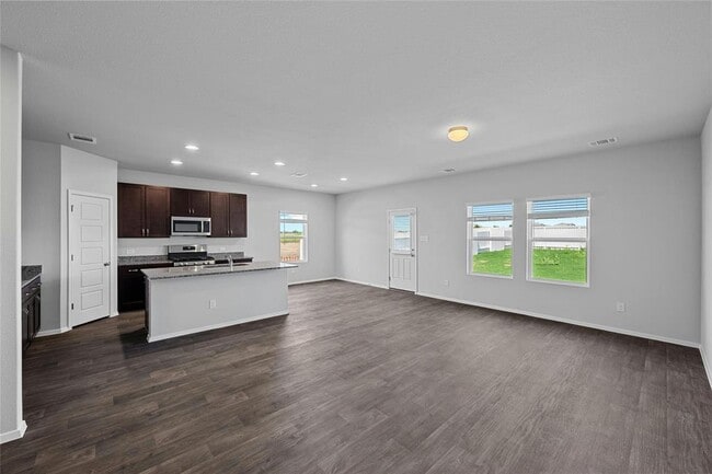 Building Photo - 159 Chesterfield Dr