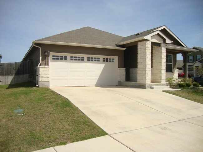 Building Photo - 2824 Smokehouse Trl