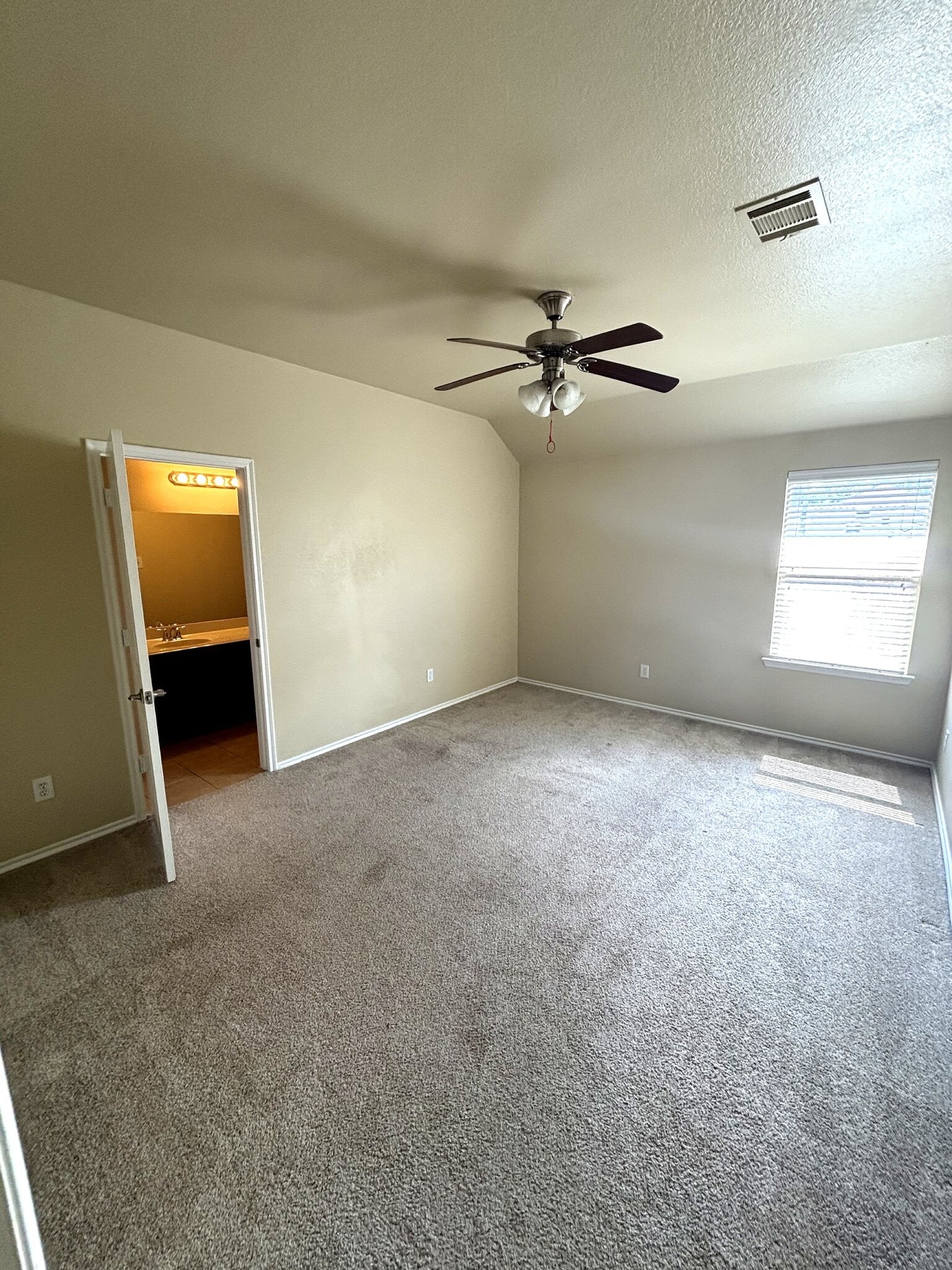 Building Photo - 9717 Sand Trap Dr