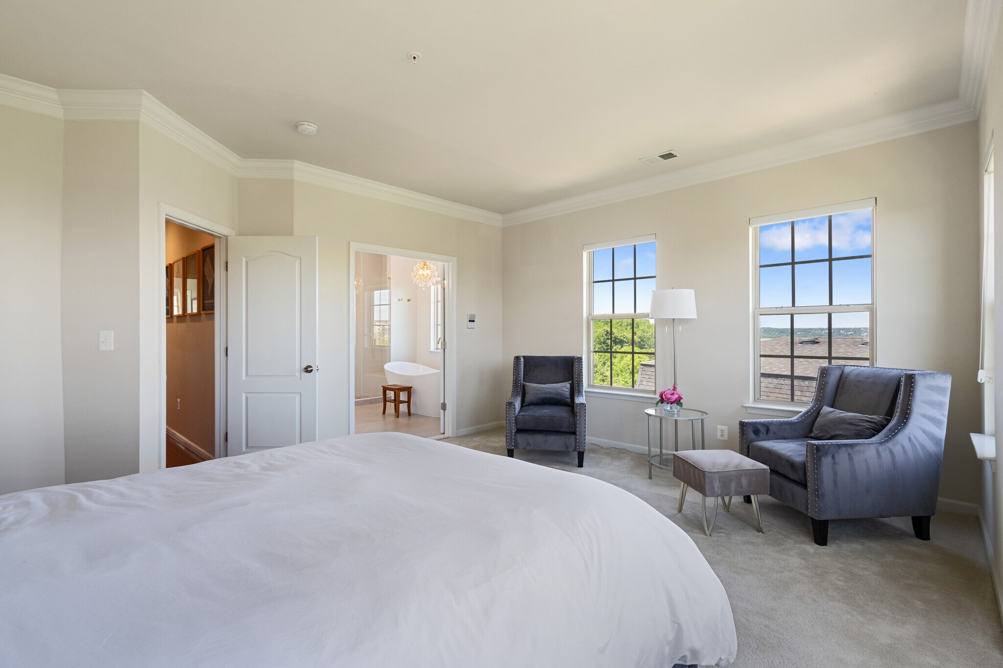 Building Photo - 500 Overlook Park Dr