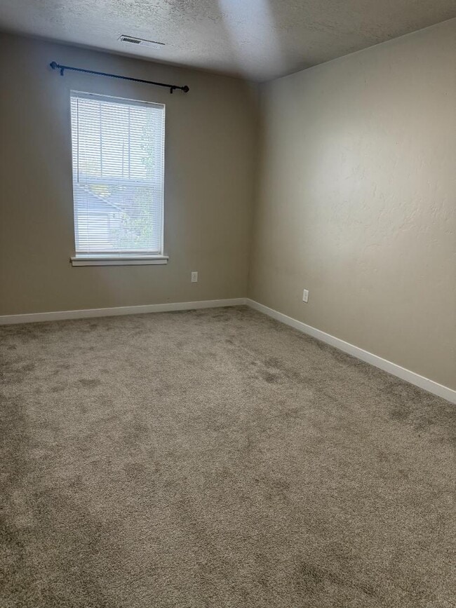 Building Photo - 7777 E Tea Party Dr