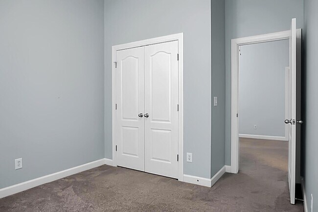 Building Photo - 345 Fox Ridge Ln