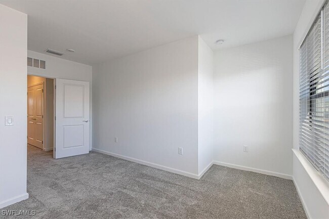 Building Photo - 27842 Solis Grande Dr