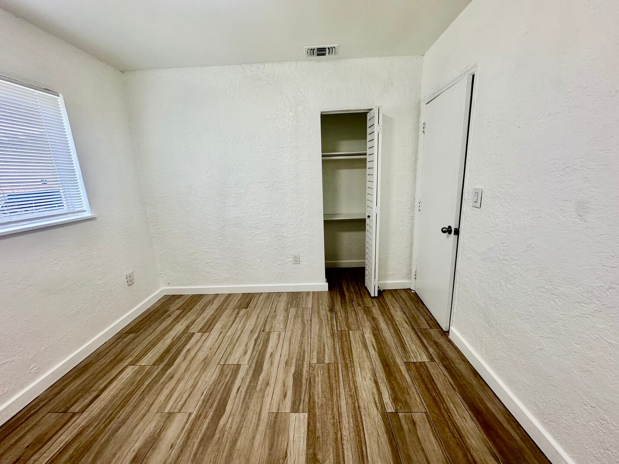 Building Photo - 60 NW 42nd St