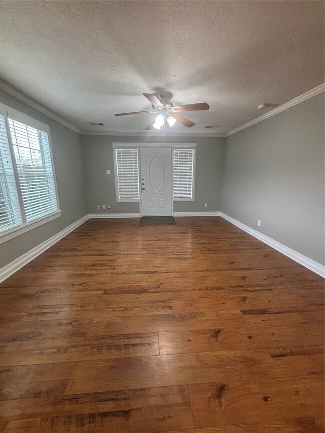 Building Photo - 2841 Wagon Trail Rd