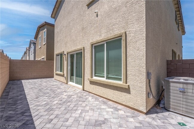 Building Photo - 9938 S Ullom Dr