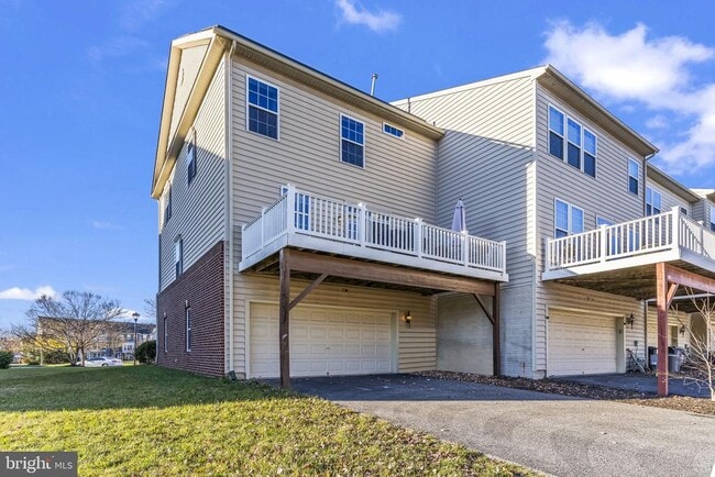 Building Photo - 3321 Tianna Way