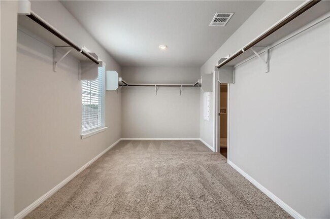 Building Photo - 212 Strand Ln