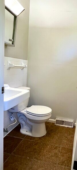 Building Photo - 3313 Tisdale Dr