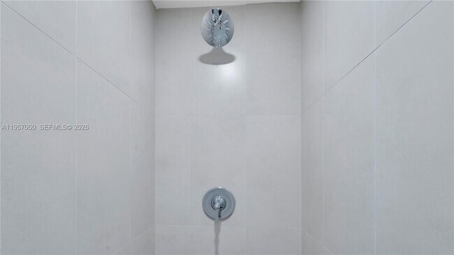 Building Photo - 555 NE 34th St