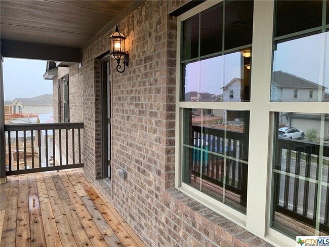 Building Photo - 161 Gray Wolf Dr