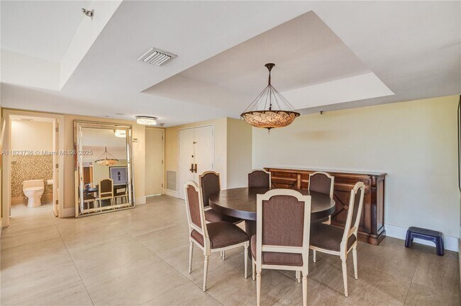 Building Photo - 11113 Biscayne Blvd