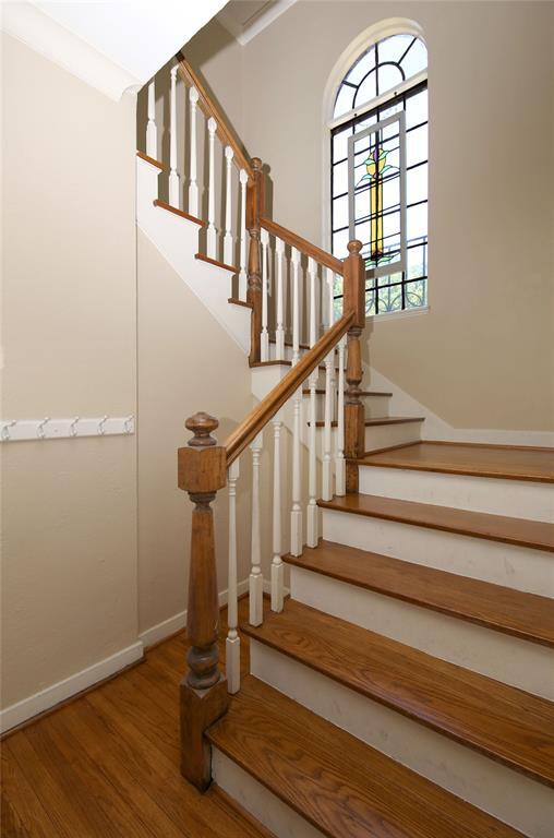 Building Photo - 2301 Sunset Blvd