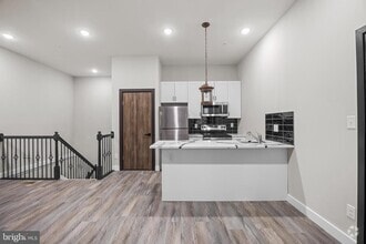 Building Photo - 405 N Simpson St
