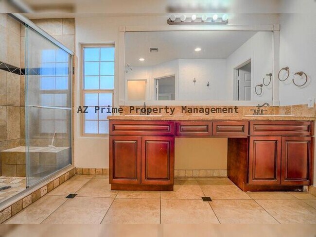 Building Photo - 9054 N 84th Ln