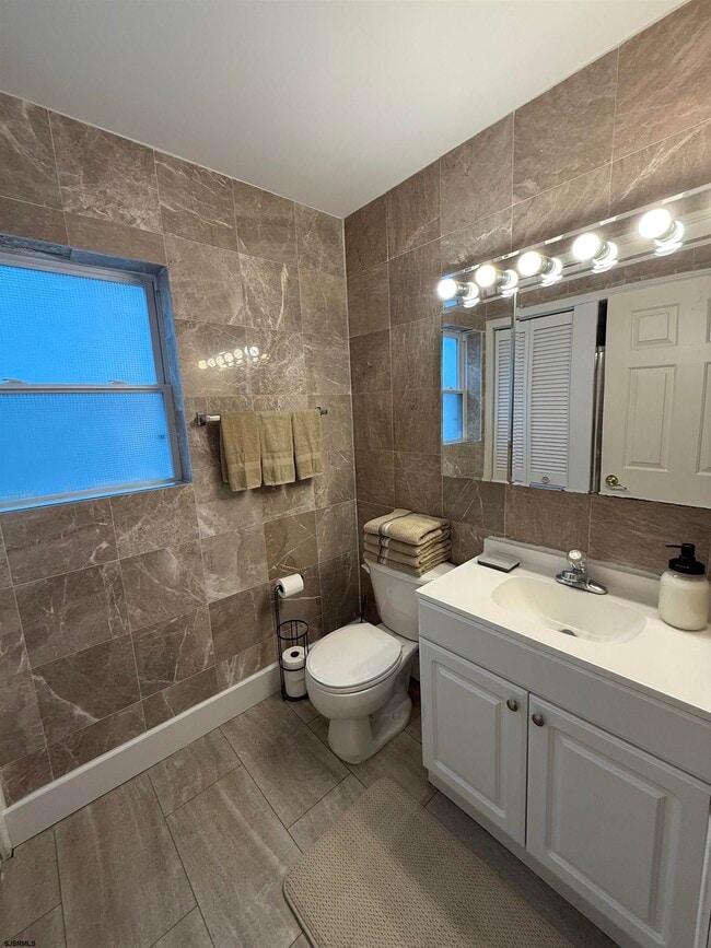 Building Photo - 43 N Trenton Ave