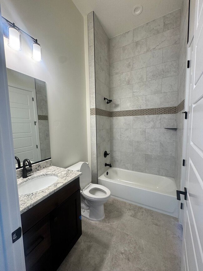 Building Photo - Beautiful Single-Level Home with Trail Access & Stunning Views!!!