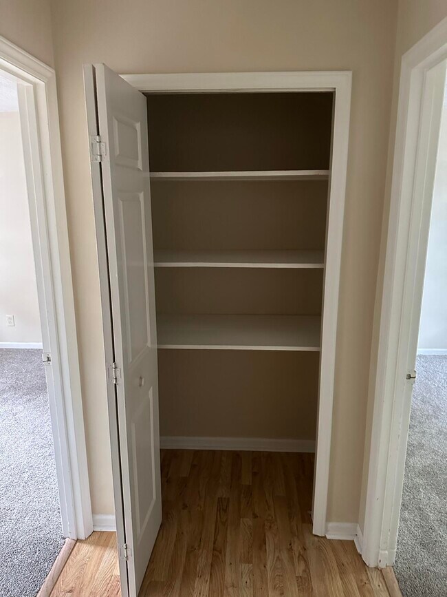 Building Photo - 415 Ridgewood Ln