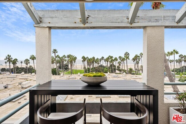 Building Photo - 110 Ocean Park Blvd