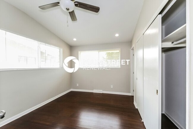 Building Photo - 3 Bedroom Pet-Friendly Home in St. Louis, MO with Main Street Renewal