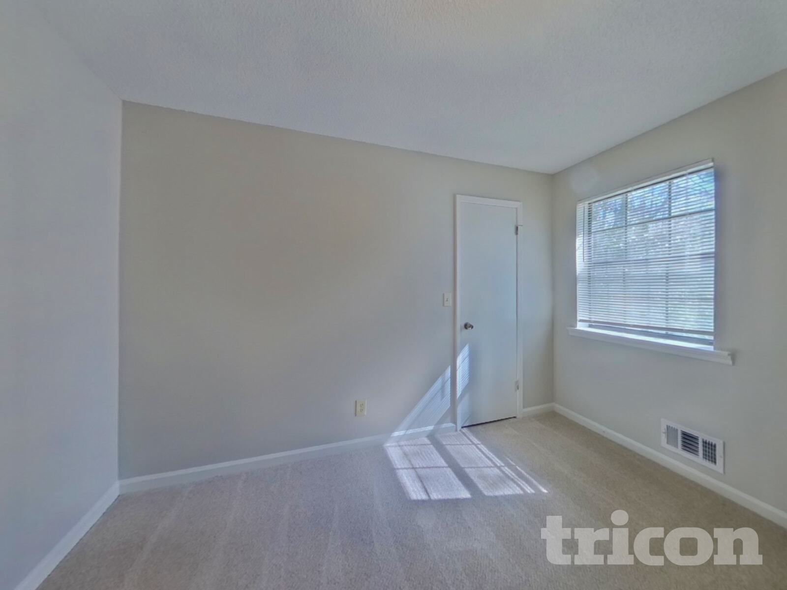 Building Photo - 4807 Alpine Dr SW