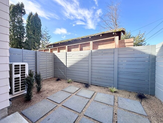 Building Photo - New Construction Modern Japandi-inspired Style Home 2 Bed 2.5 Bath!