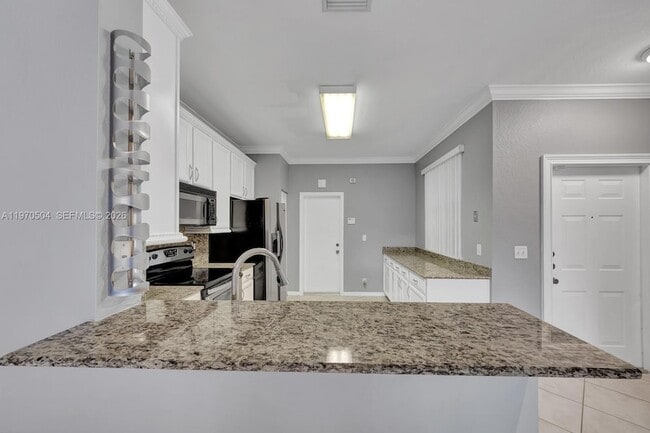 Building Photo - 2590 Cordoba Bend