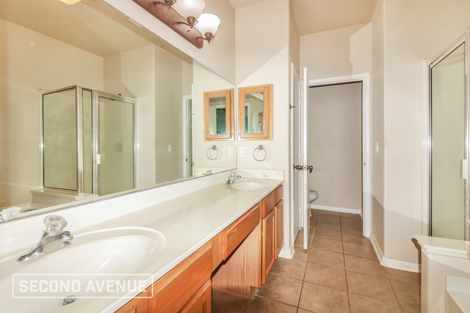 Building Photo - 2613 Las Brisas St