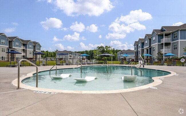 Building Photo - The Palms at Edgewater