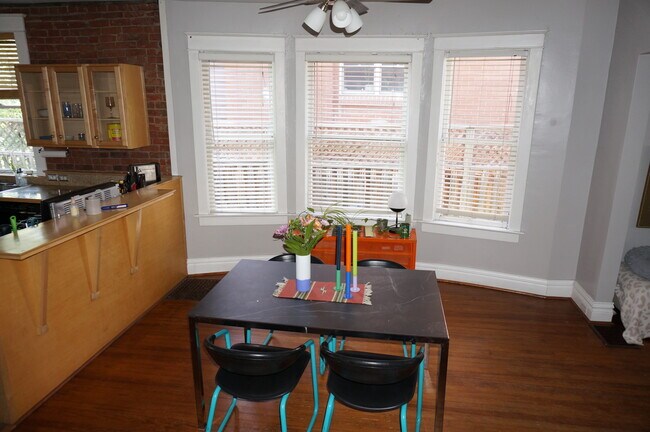 Bay windows in dining room - 2844 N Marion St