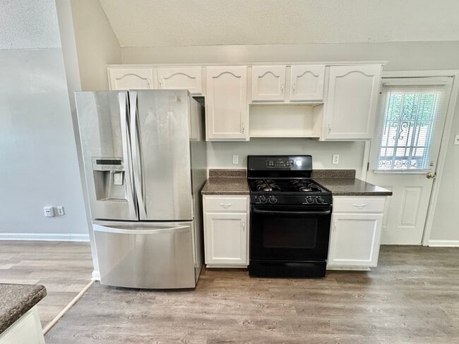Building Photo - 4386 Elysian Dr