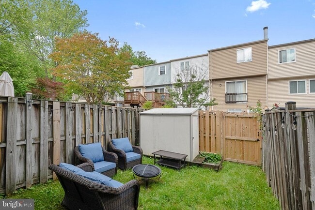 Building Photo - 8550 Blue Rock Ln