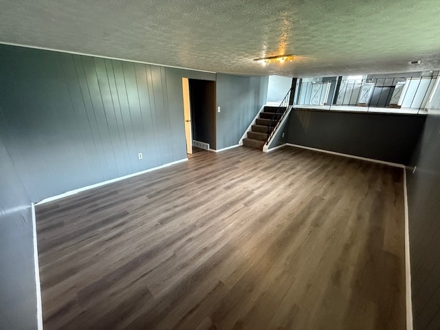 Building Photo - 6446 Wolf Rd