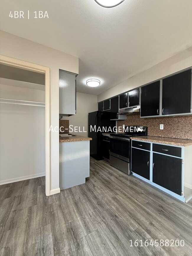 Building Photo - 5227 Rich St