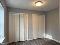 Building Photo - 353 Savannah Rd