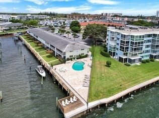 Aerial view - 68 Yacht Club Dr