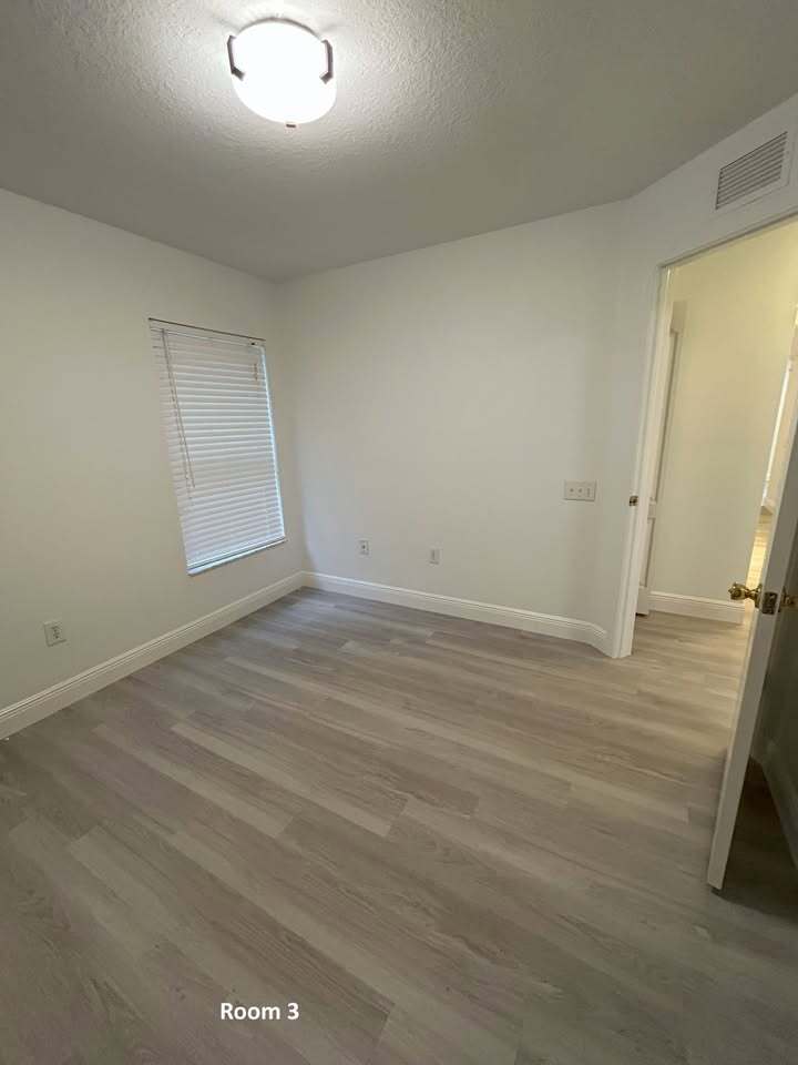 Building Photo - 5023 Quadrangle Ct