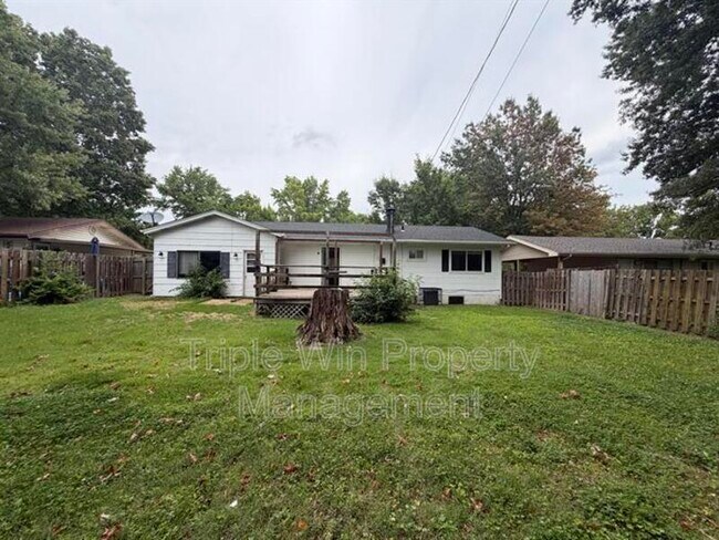 Building Photo - 714 Undercliff Dr