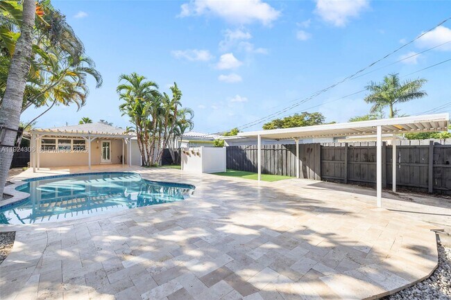 Building Photo - 1627 Moffett St