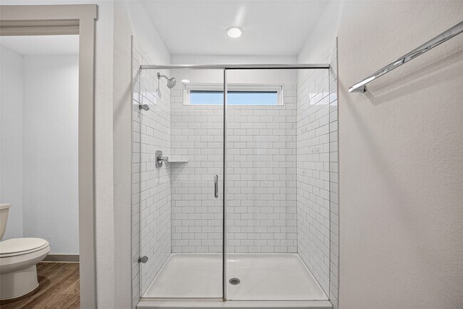 Building Photo - 711 Boer Plns Dr