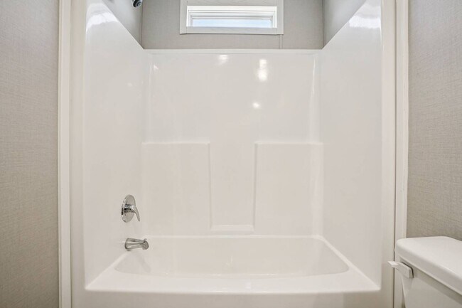Building Photo - 1612 Swallowtail Dr