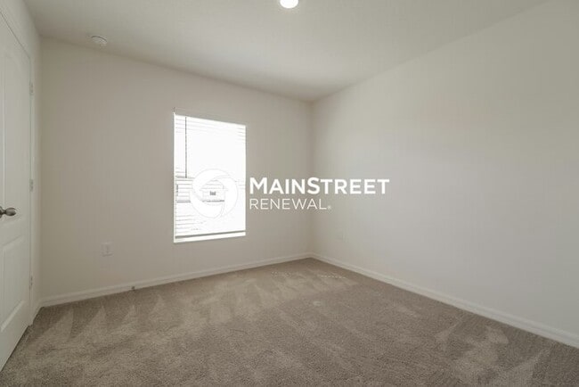 Building Photo - 4 Bedroom Pet-Friendly Home in Mascotte, FL with Main Street Renewal