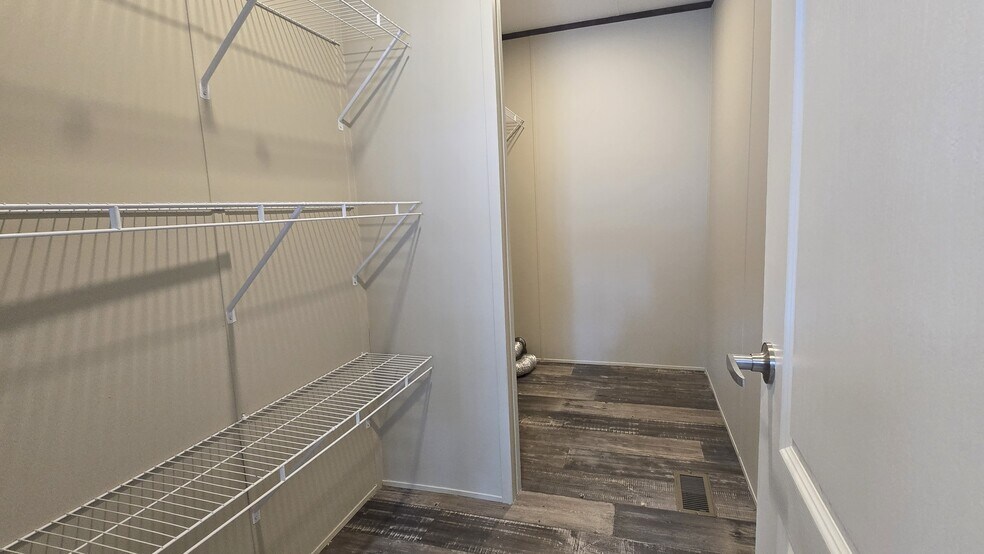 Building Photo - 305 Fryer St